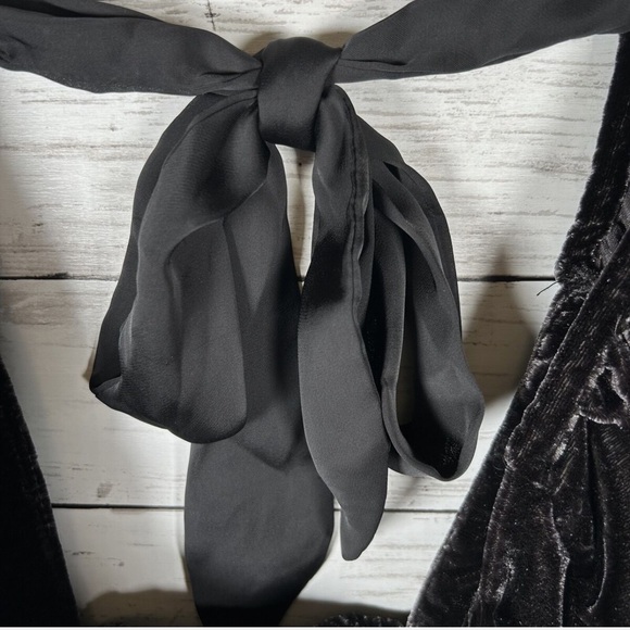 Free People Marie Velvet Open Back Black Crop Top Balloon Puff Sleeve Medium - Picture 11 of 13